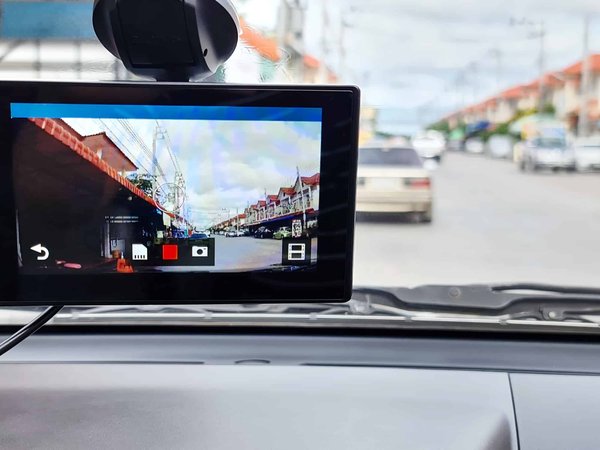 How to Choose the Right Dashboard Camera with Night Vision Capabilities?